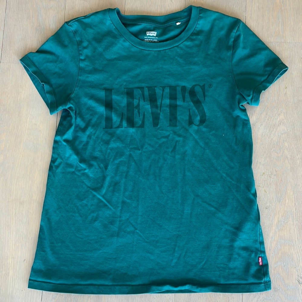 Womens Levis shirt top size XS